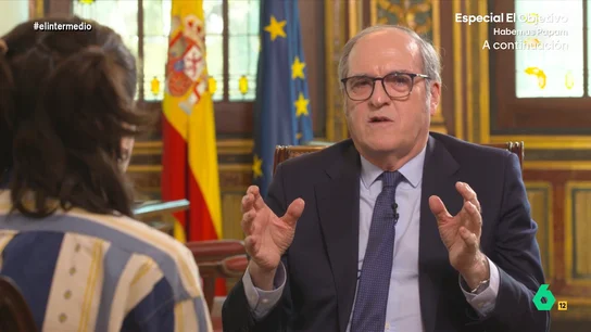 La reacción de Inés al saber que Ángel Gabilondo tuvo un hermano con parálisis cerebral: "¡Anda! Como yo, del club" La reportera ha visitado la sede del Defensor del Pueblo para hablar con él sobre discapacidad. Gabilondo indica que en los últimos cinco años han recibido 2.000 quejas vinculadas con la discapacidad.