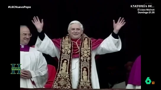 Zapatos de 400 euros y relojes de lujo: el tren de vida de Benedicto XVI con el que el papa Francisco quiso acabar laSexta Columna pone en relieve las notables diferencias entre los predecesores de León XIV; un Benedicto XVI que hacía alarde de ostentación y un Francisco I que no entendía ver a "un cura con el coche último modelo".