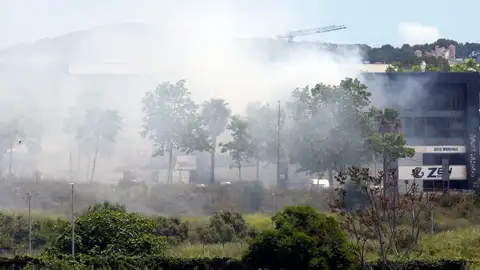 Imagen de la nube tóxica que se ha formado por el incendio Imagen de la nube tóxica que se ha formado por el incendio