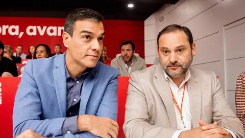 Imagen de archivo de Pedro Sánchez y José Luis Ábalos. Imagen de archivo de Pedro Sánchez y José Luis Ábalos.