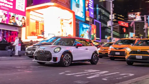 MINI John Cooper Works MINI John Cooper Works