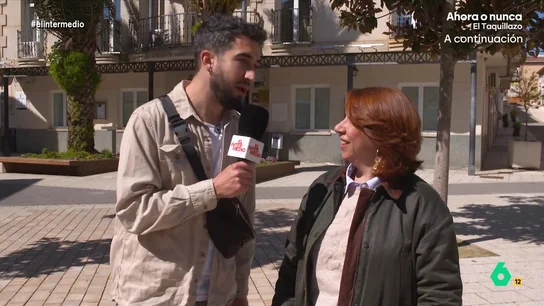 Isma Juárez aconseja a la alcaldesa de Abenójar poner acento mexicano y así Trump no se interesará en su wolframio El reportero visita este municipio de Ciudad Real en el que han encontrado tierras raras. Isma recorre sus calles para hablar con sus vecinos sobre qué va a suponer para el pueblo este descubrimiento.