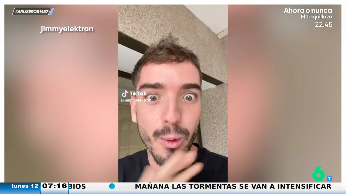 La extraña norma de un profesor en una universidad: "Nos deja copiar dos veces, pero si te pilla a la segunda..." La extraña norma de un profesor en una universidad: "Nos deja copiar dos veces, pero si te pilla a la segunda..."