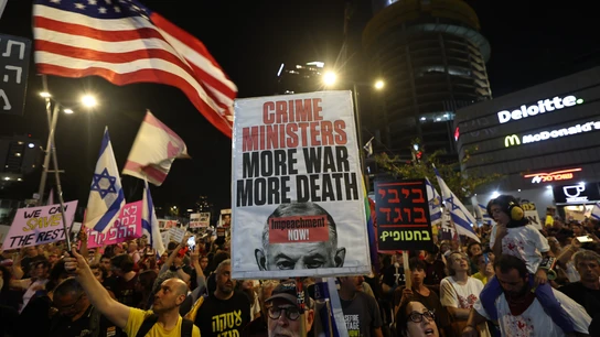Una protesta en Tel Aviv, Israel, este sábado 10 de mayo pide la liberación de los rehenes y el fin de la ofensiva israelí sobre Gaza. Una protesta en Tel Aviv, Israel, este sábado 10 de mayo pide la liberación de los rehenes y el fin de la ofensiva israelí sobre Gaza.