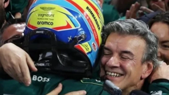 Fernando Alonso y su fisio Fernando Alonso y su fisio