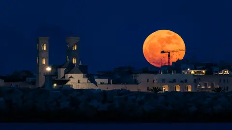 Luna de las Flores en Italia Luna de las Flores en Italia