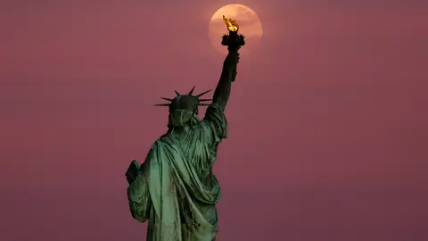 Luna de las Flores en Nueva York Luna de las Flores en Nueva York