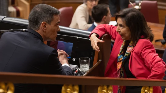 Pedro Sánchez y Margarita Robles, en una imagen de archivo Pedro Sánchez y Margarita Robles, en una imagen de archivo