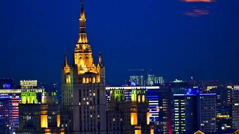 Luna de las Flores en Rusia Luna de las Flores en Rusia