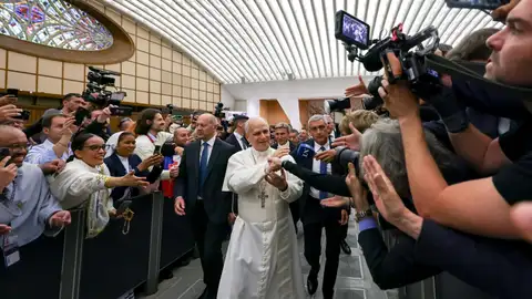 El papa León XIV con los medios de comunicación El papa León XIV con los medios de comunicación