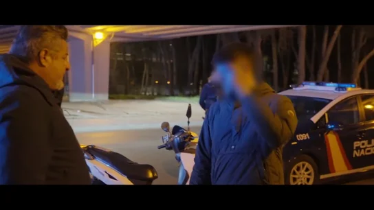 Así explica un policía cómo detienen a jóvenes sin carnet que trabajan como repartidores: "Están ganándose la vida" Así explica un policía cómo detienen a jóvenes sin carnet que trabajan como repartidores: "Están ganándose la vida"