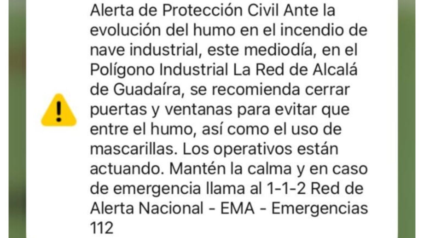 Alerta Protección Civil incendio nave industrial Alcalá de Guadaíra