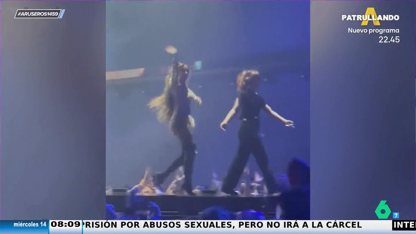 Alfonso Arús, del viral de Melody tras no irse del escenario: "Como una buena diva, se resiste a abandonarlo" Alfonso Arús, del viral de Melody tras no irse del escenario: "Como una buena diva, se resiste a abandonarlo"