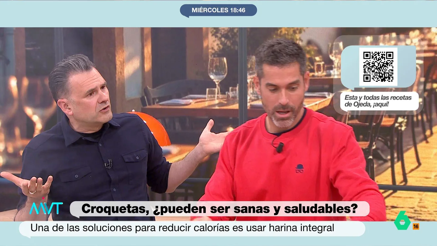 Iñaki López, sorprendido al descubrir que Pablo Ojeda ha usado harina integral en las croquetas: "Qué pájaro que diría Sánchez" El nutricionista hace una versión algo más saludable de este plato. Además, también ha compartido un sencillo truco para que sea más sencillo dar forma a las croquetas sin apenas mancharse las manos.