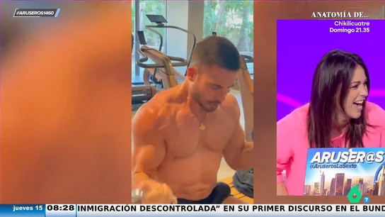 El viral de Miguel Ángel Silvestre entrenando sin camiseta que hace "palpitar el corazón" de las colaboradoras de Aruser@s El viral de Miguel Ángel Silvestre entrenando sin camiseta que hace "palpitar el corazón" de las colaboradoras de Aruser@s