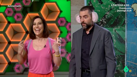 'Dora' dedica una canción a la última medida educativa de Ayuso: "Que estudie mucho al Cid y no salga mari..." La presidenta de la Comunidad de Madrid ha quitado del temario de historia para la prueba de acceso a la universidad el feminismo y, además, ha reintroducido el término de reconquista.