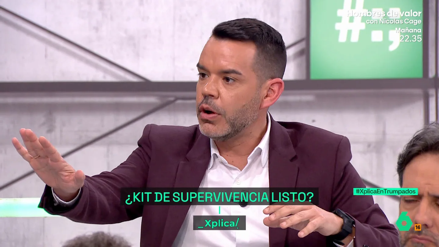 Camarero advierte sobre el "cachondeito" con el kit de supervivencia: "Si habláramos con los países cercanos lo veríamos de otra manera" Camarero advierte sobre el "cachondeito" con el kit de supervivencia: "Si habláramos con los países cercanos lo veríamos de otra manera"