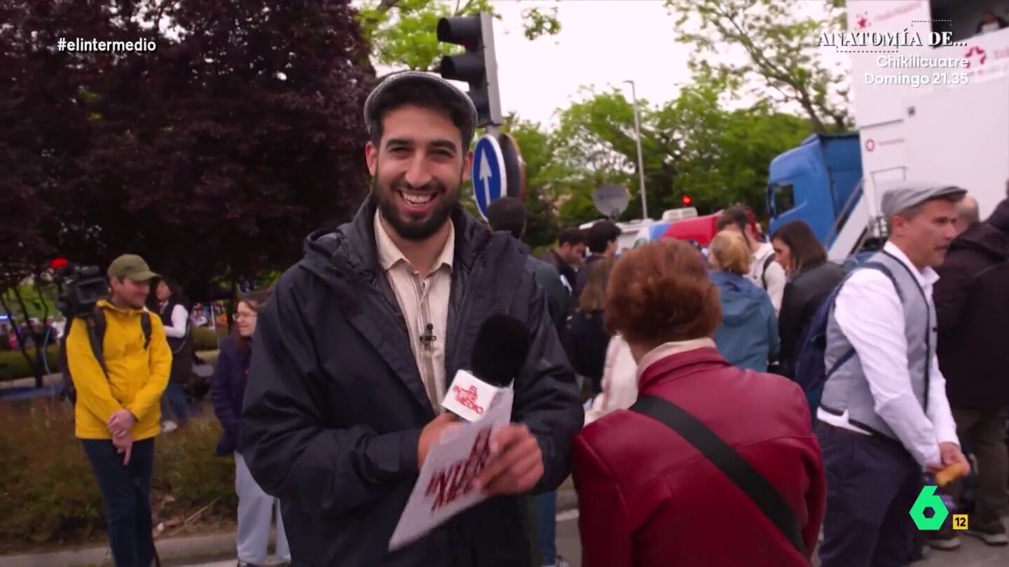 El reportero visita la Pradera de San Isidro para proponer un juego a los chulapos y chulapas que est&aacute;n disfrutando de la fiesta. &iquest;El premio? Disfrutar de una rosquilla, tonta o lista.