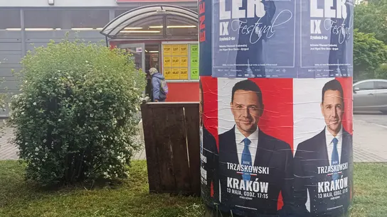 Carteles electorales del candidato oficialista, Rafal Trzaskowski, en Cracovia, Polonia Carteles electorales del candidato oficialista, Rafal Trzaskowski, en Cracovia, Polonia