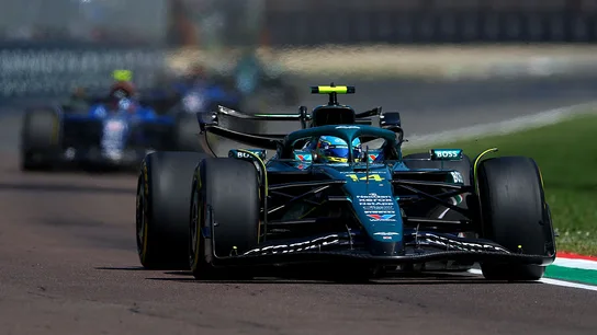 Fernando Alonso durante la carrera del GP de Emilia Romaña Fernando Alonso durante la carrera del GP de Emilia Romaña