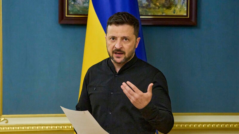El presidente ucraniano, Volodymyr Zelenskyy, habla durante una conferencia de prensa en Kyiv