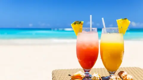 Coctel en la playa en Punta Cana Coctel en la playa en Punta Cana