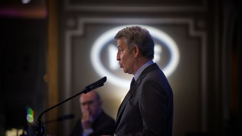 El presidente del Partido Popular (PP), Alberto Núñez Feijóo, este martes en un encuentro informativo desayuno de Nueva Economía Fórum.