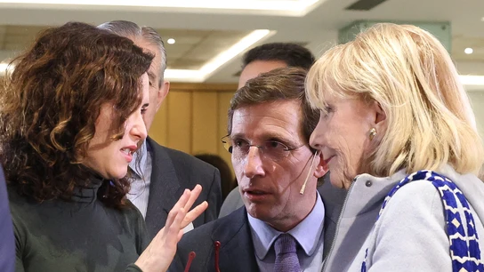 La presidenta de la Comunidad de Madrid, Isabel Díaz Ayuso; el alcalde de Madrid; José Luis Martínez Almeida; y la expresidenta regional, Esperanza Aguirre, en una imagen de archivo. La presidenta de la Comunidad de Madrid, Isabel Díaz Ayuso; el alcalde de Madrid; José Luis Martínez Almeida; y la expresidenta regional, Esperanza Aguirre, en una imagen de archivo.