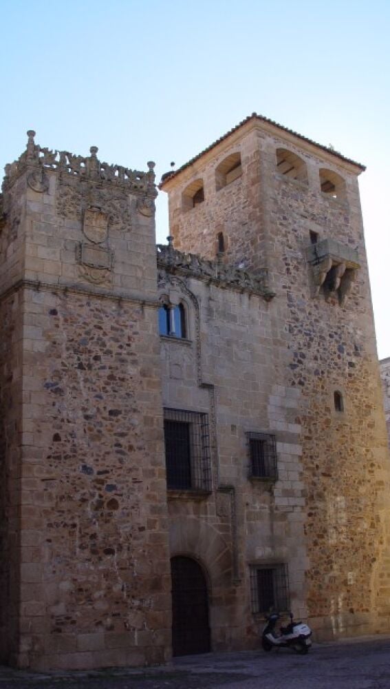 Palacio de los Golfines de Abajo