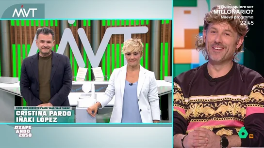 Iñaki López opina sobre los looks de los zapeadores: "Parecéis una versión turca de los protagonistas de 'Stranger Things'" Los zapeadores han 'recibido' a Iñaki López y Cristina Pardo con unos looks noventeros. El presentador no ha dudado en burlarse de los estilismos de todos los zapeadores, especialmente de la peluca que lleva Iñaki Urrutia.