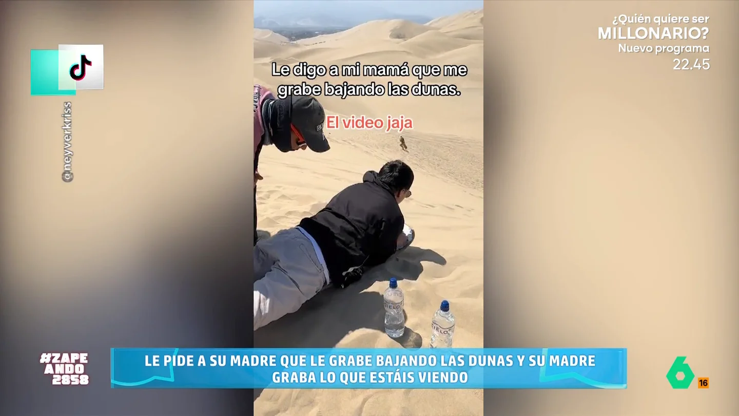 Una madre convierte un vídeo familiar en un fenómeno viral sin querer: "Seguro que te regañó por salirte de la pantalla" Una madre convierte un vídeo familiar en un fenómeno viral sin querer: "Seguro que te regañó por salirte de la pantalla"