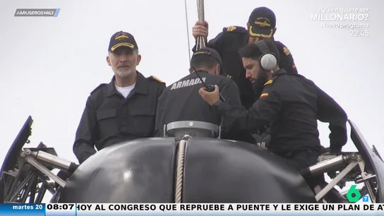 Del militar al esquiador o el "de vacaciones con náuticos": Patricia Benítez analiza los uniformes del rey Felipe Del militar al esquiador o el "de vacaciones con náuticos": Patricia Benítez analiza los uniformes del rey Felipe