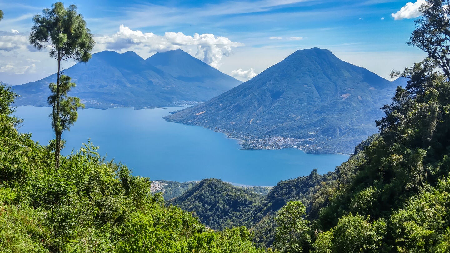 Lago Atitl&aacute;n