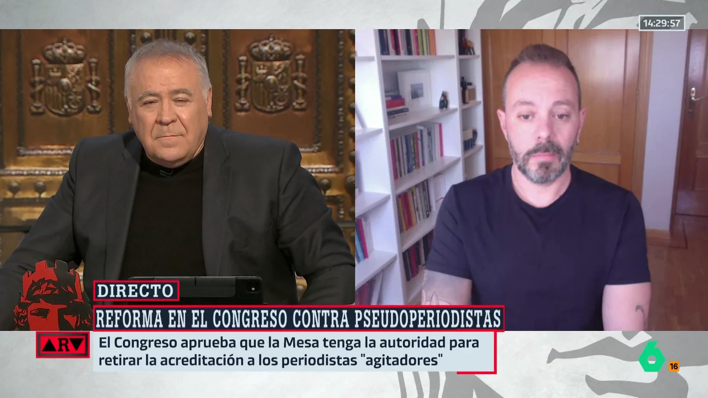 Antonio Maestre denuncia una agresión del agitador ultra Bertrand Ndongo: "Pasará algo peor y no será porque no estemos avisando" Antonio Maestre denuncia una agresión del agitador ultra Bertrand Ndongo: "Pasará algo peor y no será porque no estemos avisando"
