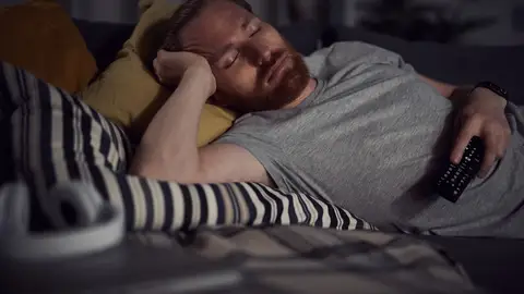 Dormir con la televisión encendida Dormir con la televisión encendida