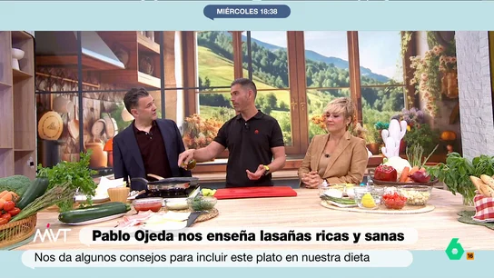 Iñaki López, sorprendido por el plato que cocina Pablo Ojeda: "¿Hay lasaña fit? Me abres un nuevo mundo de posibilidades" El nutricionista ha preparado una lasaña saludable en Más Vale Tarde. En su receta incluye queso cottage que, como indica Ojeda, "no es muy calórico" y se podría consumir diariamente.