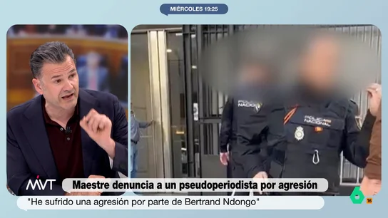 Iñaki López, sobre el agitador denunciado por Maestre: "Acosa y provoca para que su medio tenga algún like más. Es miserable" Iñaki López hace una contundente reflexión tras el último altercado de Antonio Maestre con un agitador ultra a las puertas del Congreso. "Es auténticamente miserable, pero ese comportamiento existe", afirma.