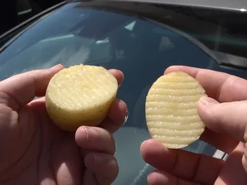 Demonstratum est: el truco de la patata para el parabrisas funciona Demonstratum est: el truco de la patata para el parabrisas funciona