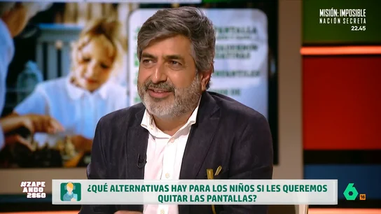 El psicólogo Arun Mansukhani comparte varias alternativas para que los niños usen menos las pantallas El uso de pantallas se ha convertido en una verdadera adicción entre los niños. El experto detalla algunas actividades que pueden llevar a cabo los padres para evitar su uso.
