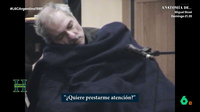 Scilingo, el genocida argentino al que juzgó Baltasar Garzón por los 'vuelos de la muerte' y fingió desmayarse durante el juicio