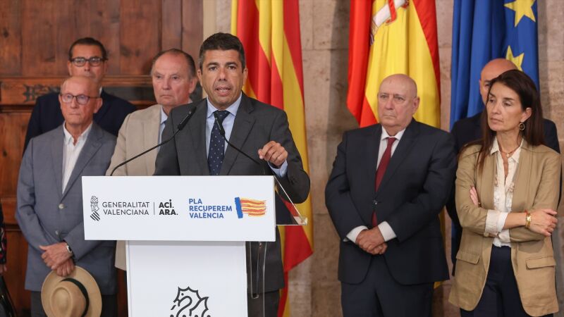 El 'president' Carlos Mazón comparece tras una reunión con empresarios