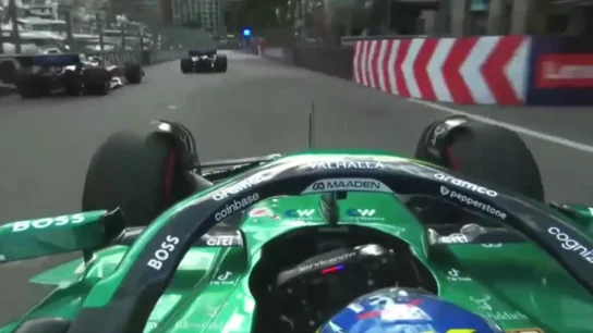 El encontronazo de los Ferrari con Fernando Alonso en Mónaco El encontronazo de los Ferrari con Fernando Alonso en Mónaco