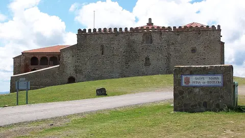 Monasterio de Tentudía Monasterio de Tentudía