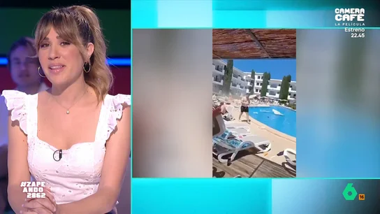 María Gómez, al ver a un minitornado arrasar un hotel de Mallorca: "Es de media pensión porque la otra media ha salido volando" Espectacular imagen la de un hotel de Mallorca donde todo el mobiliario de la piscina salió volando por un minitornado. Sin embargo, descubre a un hombre que no se movió de su hamaca, lo que Nacho García denomina "turista de carga".
