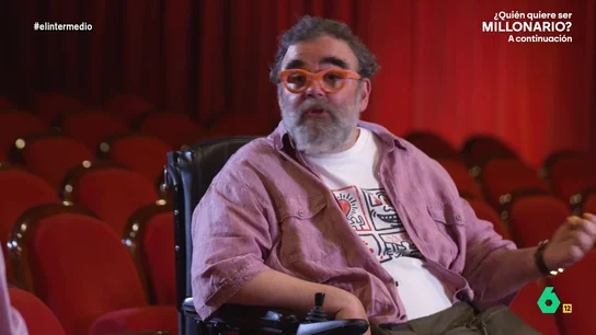 Bob Pop reflexiona sobre la discapacidad: "Creo que lo que nos discapacita es el entorno" El periodista padece esclerosis múltiple, una enfermedad que le fue diagnosticada hace más de 20 años. Considera, como comparte con Inés Rodríguez, que, de no haber obstáculos, serían "tan capaces como cualquiera".