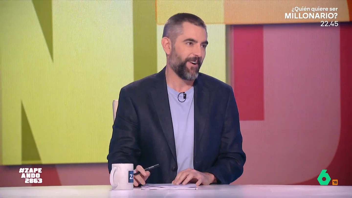 Dani Mateo llama "alíen" al hijo de Cristina Pedroche: "¿Perdona?"q Dani Mateo llama "alíen" al hijo de Cristina Pedroche: "¿Perdona?"