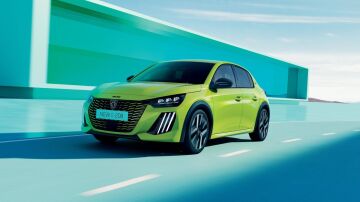 Peugeot ampl&iacute;a la autonom&iacute;a el&eacute;ctrica del E-208 hasta los 433 kil&oacute;metros, disponible por 26.800 euros