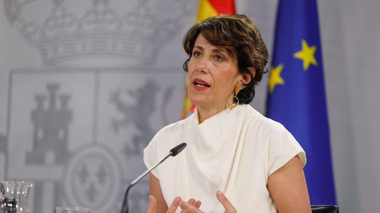 Saiz rectifica y Seguridad Social plantea ahora congelar las cuotas de autónomos más bajas en 2026