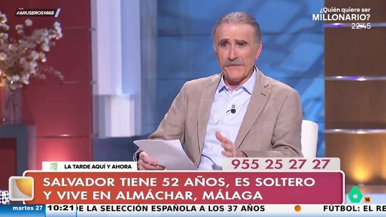 El 'truco' de Juan y Medio para calmar los nervios de sus invitados: "Antes de que acabe esta entrevista, morirás" El 'truco' de Juan y Medio para calmar los nervios de sus invitados: "Antes de que acabe esta entrevista, morirás"