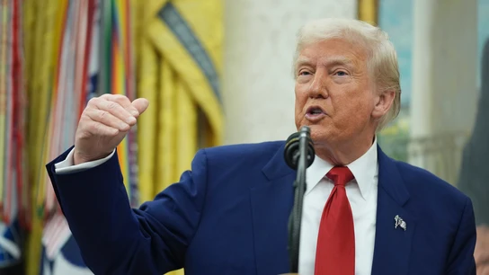 El presidente Donald Trump habla durante la ceremonia de juramentación de la fiscal general interina de Estados Unidos para el Distrito de Columbia, Jeanine Pirro El presidente Donald Trump habla durante la ceremonia de juramentación de la fiscal general interina de Estados Unidos para el Distrito de Columbia, Jeanine Pirro
